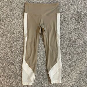 Athleta Exhale Capri Quail Women's Size XS Tan & White Sheer Leggings